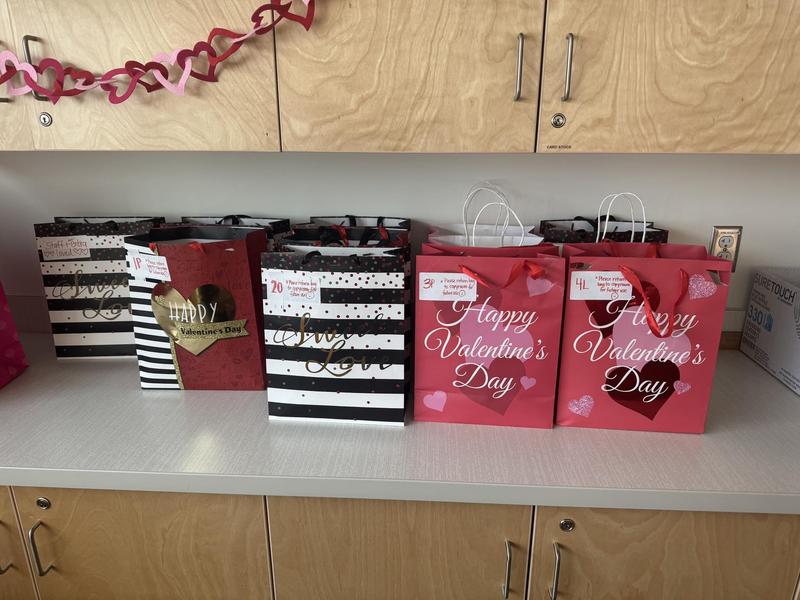 1352 Candygrams! Featured Photo