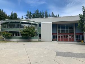 1633299-don-ross-middle-school.jpg