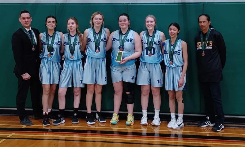 Stoughton Sr. Girl Bulldog team won Bronze at Hoopla!