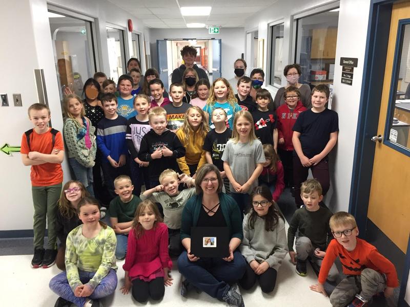 Eaglesham School Newsletter May 2022 Featured Photo