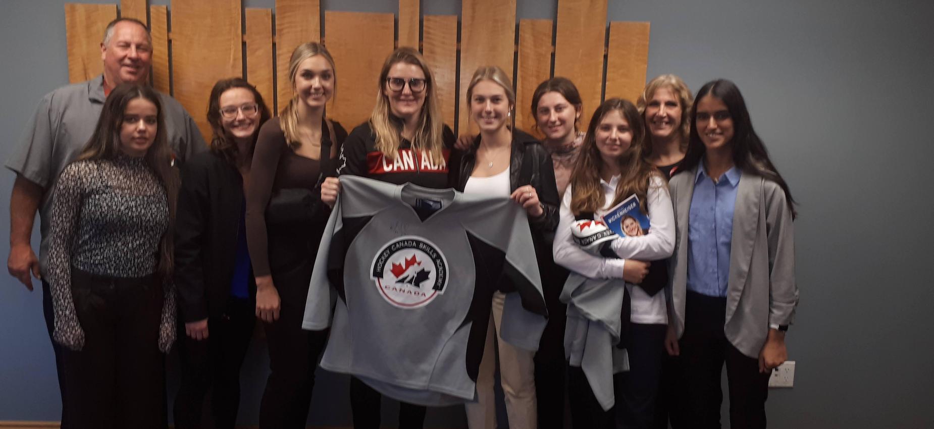 hayley wickenheiser visits hockey academy
