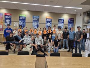 A class photo of students