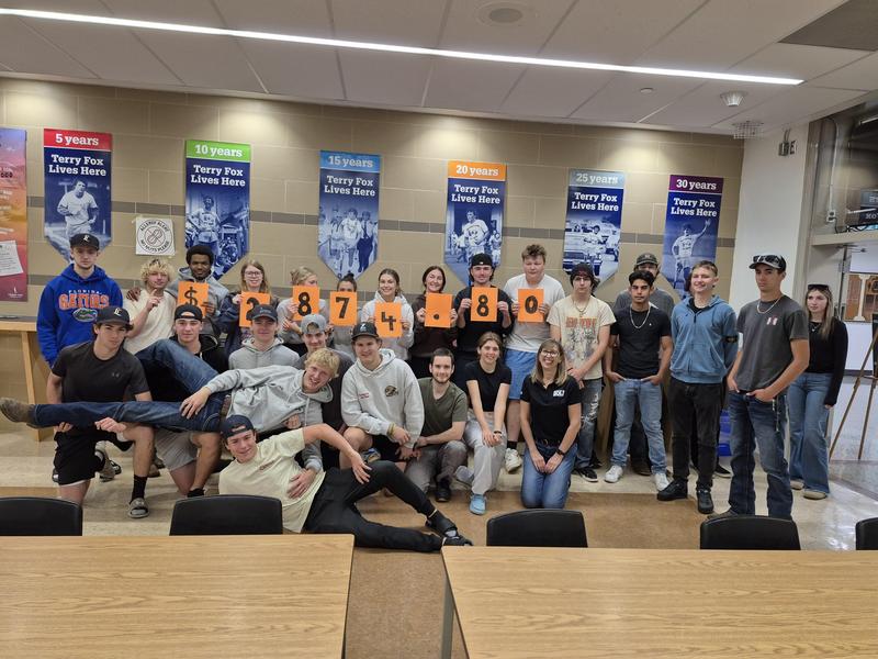 A class photo of students